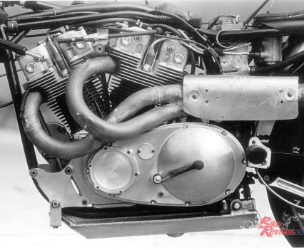 Air-cooled pushrod ohv 45-degree V-twin four-stroke with two valves per cylinder.