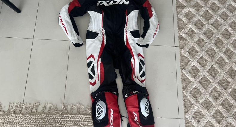 Not only do they look spectacular, they fit perfectly and have plenty of features to keep you safe and cool on the track. Check out what our first impressions are on the IXON Vortex 2 one-piece leathers...