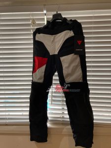 The Dainese D-Explorer 2 pants have side pockets but no front pockets. They retail for $879 RRP.