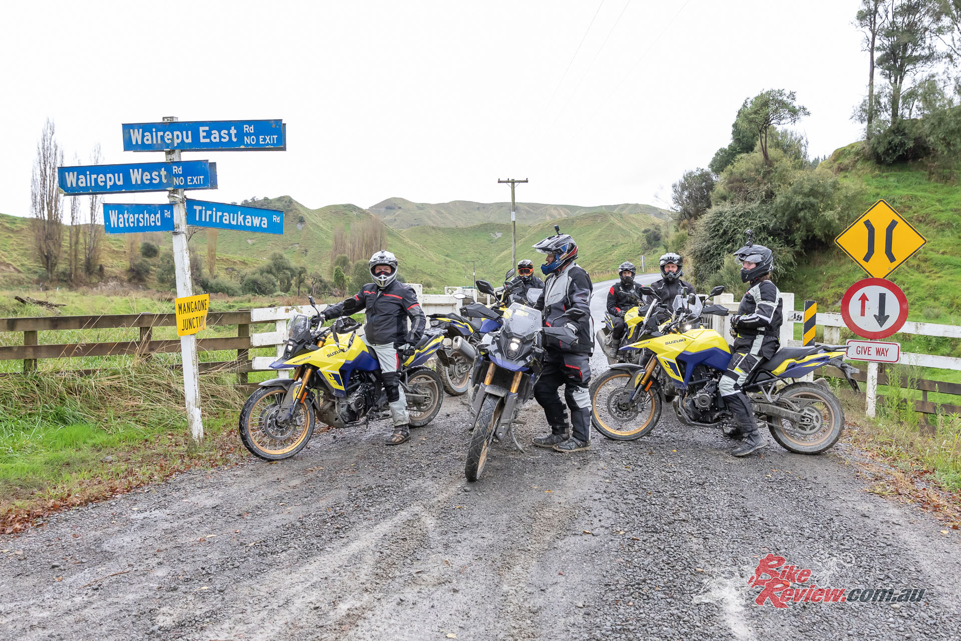 The V-STROM 800DE was up next in New Zealand. The conditions were severely adverse, and the roads were extremely slippery.