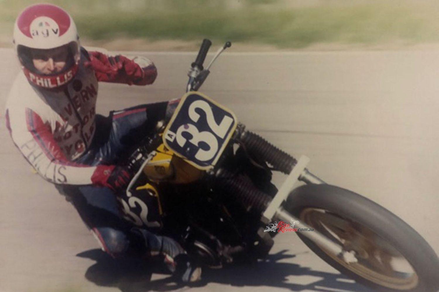 Rob racing at Winton on a borrowed bike. Some of these bikes would've been a handful on a road course...