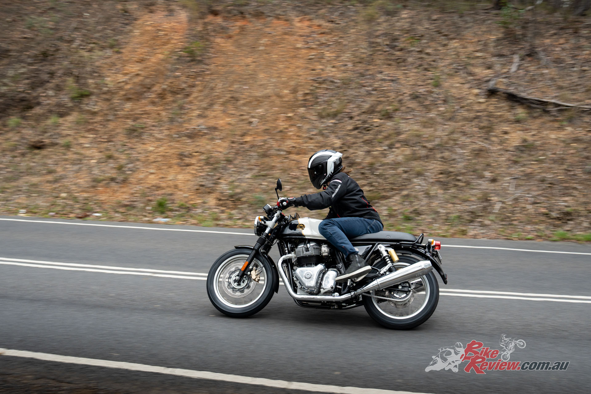 The Continental 650 GT is quite a small bike! Making it accessible for a range of riders.
