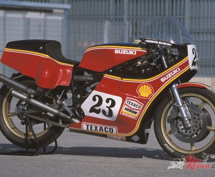 In this guise the XR23B initially provided Barry Sheene with a platform to continue his dominance of the previous year, winning the first three races of the Transatlantic Trophy before suffering engine problems.