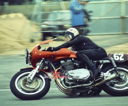 The Endurance debut of the 3C 1000 took place in September 1972's Bol d’Or 24hrs held on the Bugattti circuit at Le Mans, with Brits Tony Melody and Doug Cash riding a bike with a modified chassis.