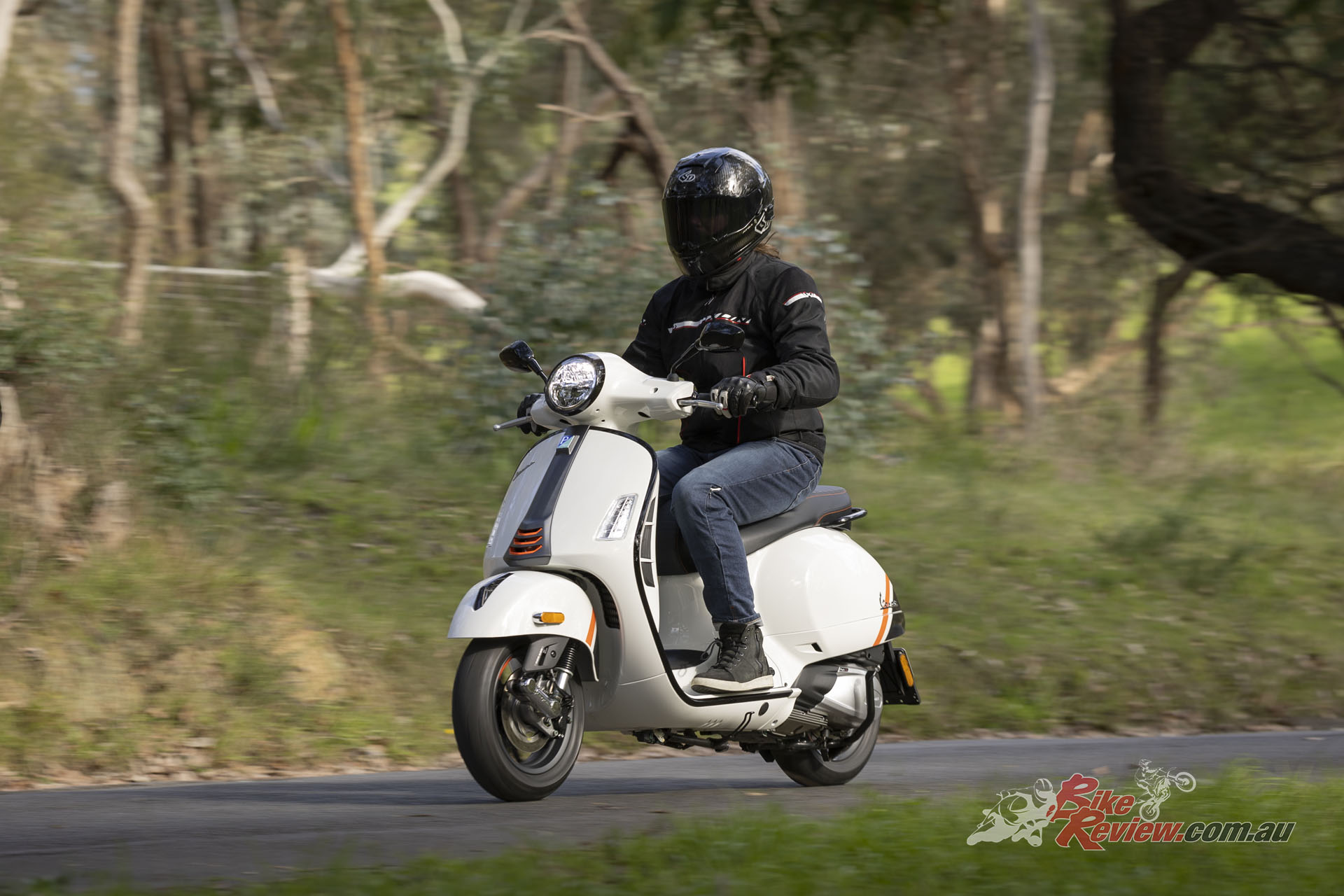 "Out on the road and the GTS feels nothing like the 155kg it weighs on paper. Those skinny, tiny tyres mean the Vespa darts where you want it to go and turns on a dime."