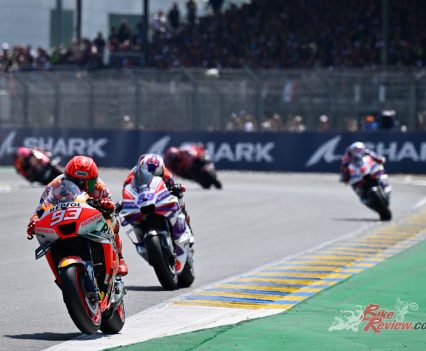With six to go, Martin thought it was time to pounce on Marc Marquez. The Spaniard tried to push his way through on the eight-time World Champion, but the Repsol Honda man was not giving in easy.