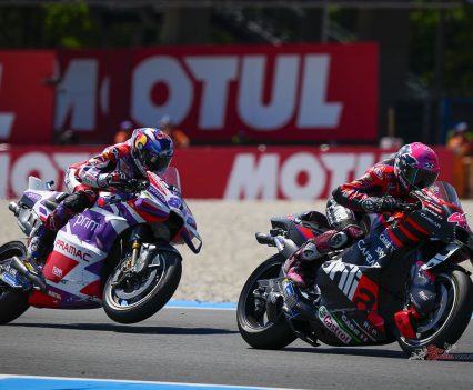 Espargaro had his hands full on the last lap with Martin trying to find his way through, too. It was an epic drag to the line that saw the Prima Pramac Ducati pull alongside the factory Aprilia.