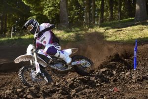 The precisely tuned aluminium bilateral beam frame provides just the right amount of strength and flex for the perfect balance of stability and cornering performance.