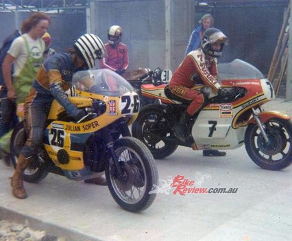 The Hadleigh Honda 750 with Barry Sheene on his works Suzuki TR750 XR11.