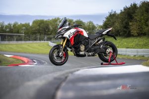 The Multistrada V4 RS is the only one in the family to adopt the 1,103cc Desmosedici Stradale engine.