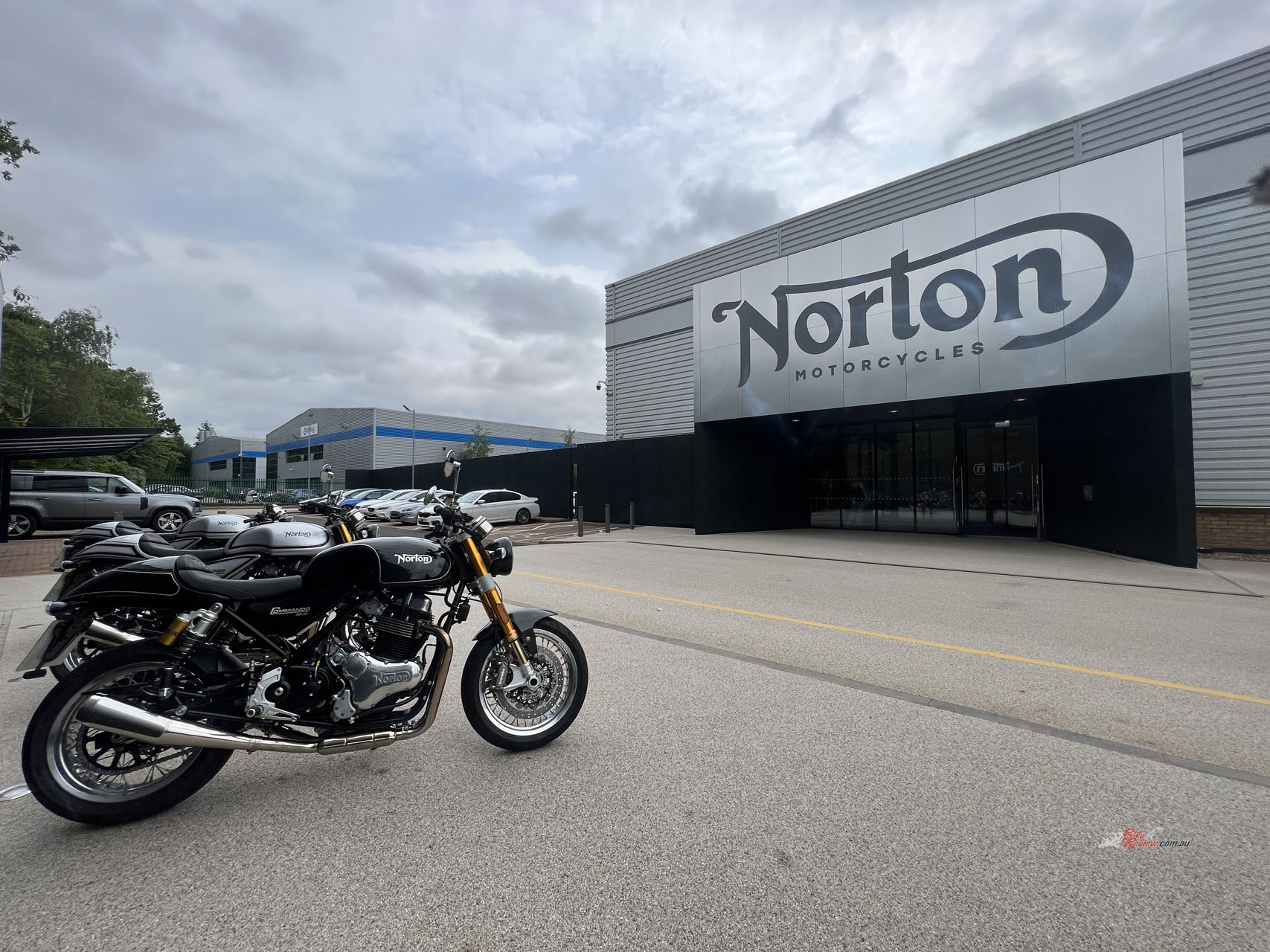 Zane had the extraordinarily lucky experience to ride some of the first bikes out of the TVS Norton ownership.