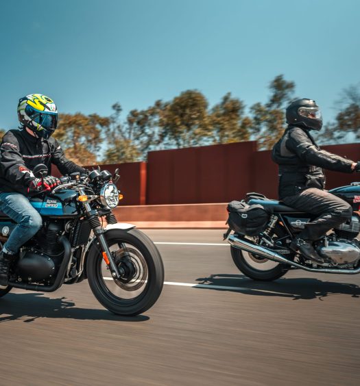 For those who are new to the 650 twins, the Continental GT adopts dropped-down clip-on handlebars, a scooped seat and a different-shaped tank over the long-flat seat, one-piece handlebars and a tear-drop-shaped tank on the Interceptor.