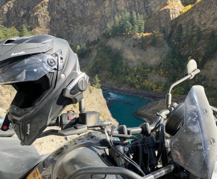 BikeReview-Airoh-Commander-Helmet- (4)