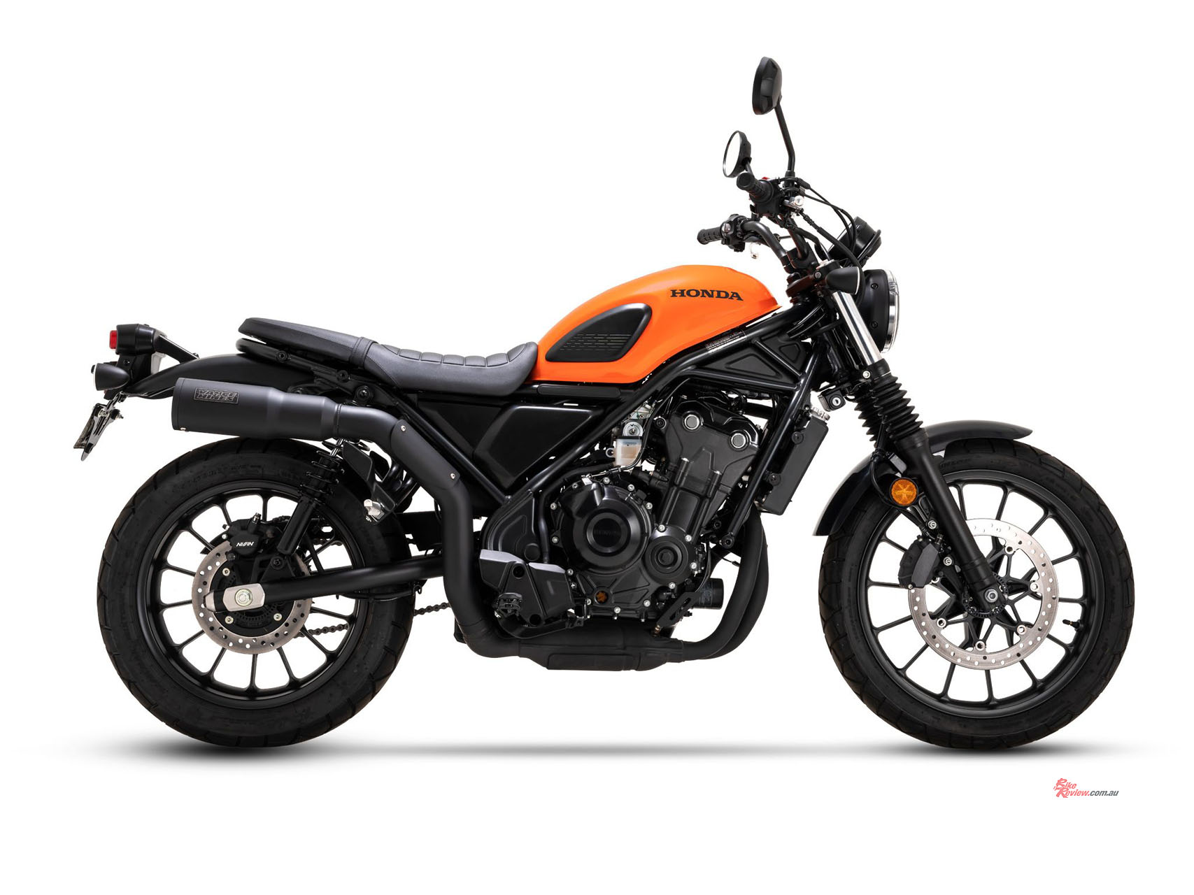 The Hi-Output Vance and Hines Slip-on is the essential anti-suppressor to uncork the fun from the Honda SCL500 with an exhilarating roar that lets everyone know you're coming through.