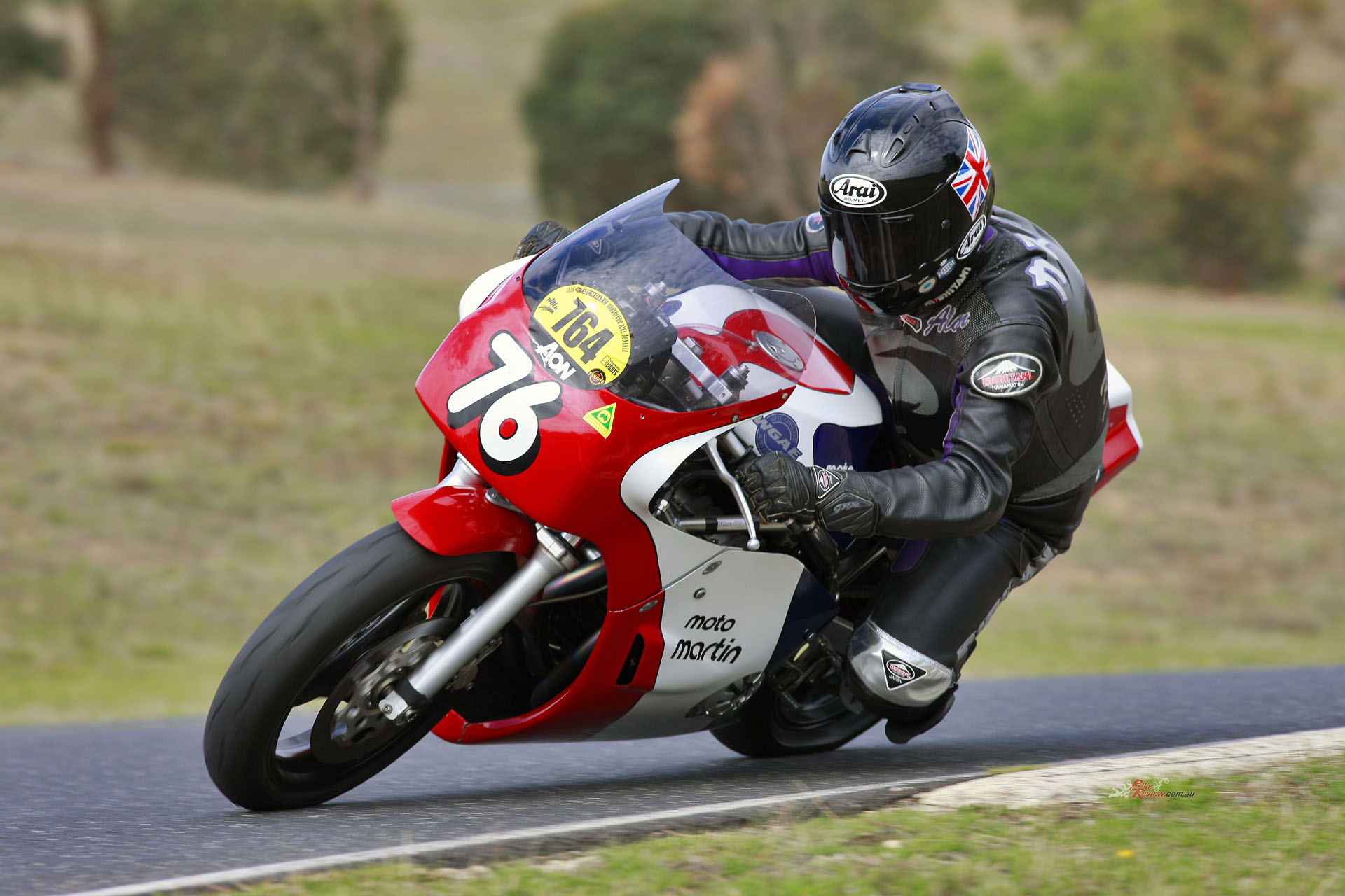 The French hearted and Japanese boned Moto Martin Suzuki GSX1100 has found it's home down-under racing in the heavily competitive Post-Classic Unlimited Period 5 class. Cathcart took it for a spin...