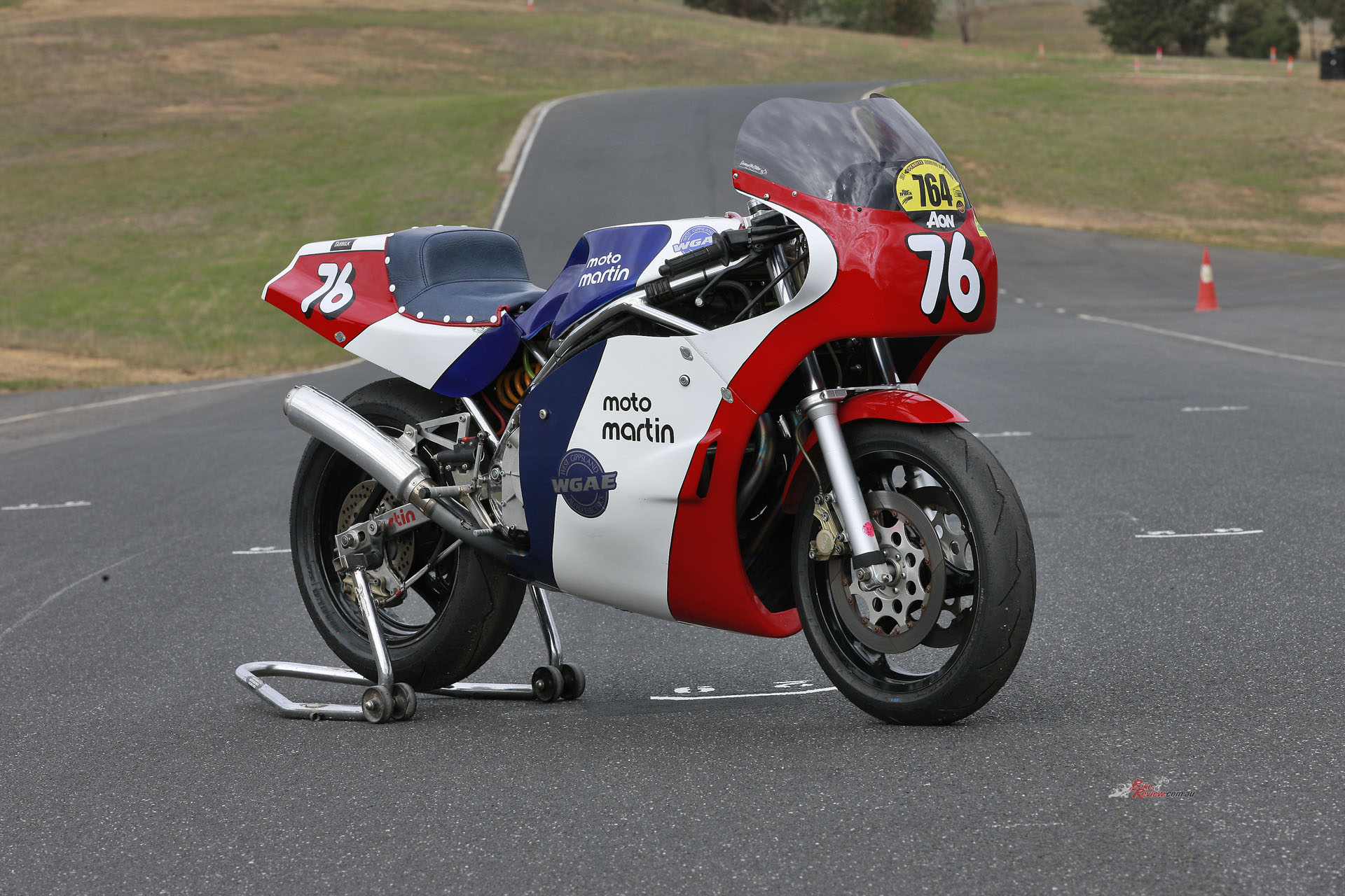 Webster used his decades of Superbike racing to set up the Moto Martin's suspension immaculately.