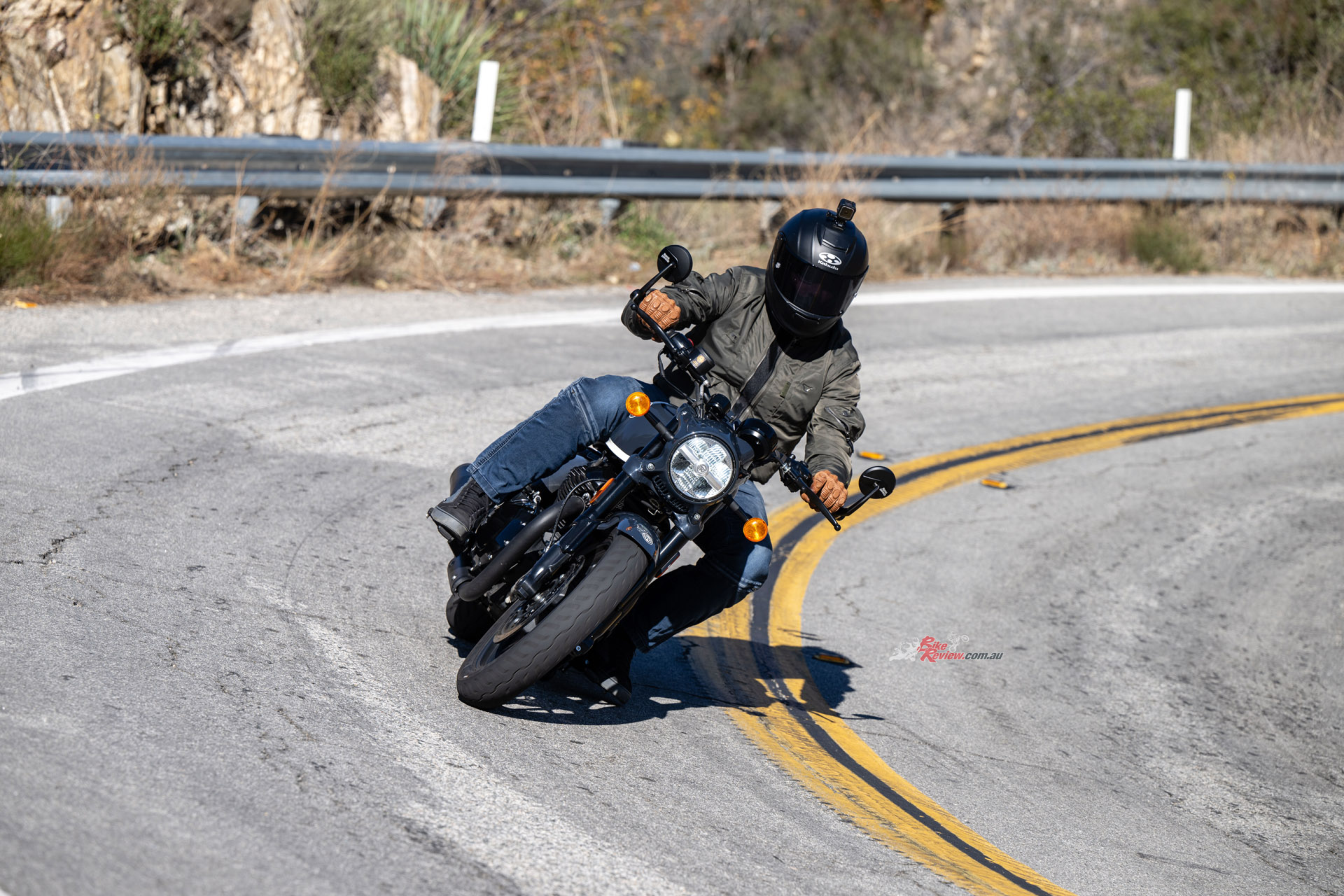 The Shotgun 650 handles well enough to give those after some cornering thrills, and more experienced riders, enough of a buzz between cruising and commuting. 