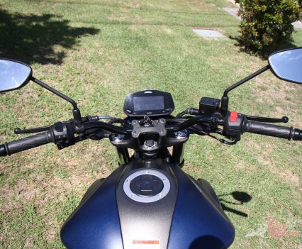 GIXXER 250 Rider View.