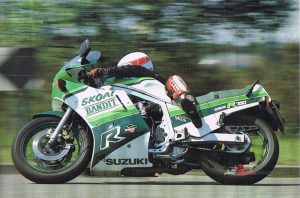 Aussie racing legend Paul Lewis raced the RG500 GP racer in Skoal Bandit livery, so Suzuki GB released 50 certified GSX-R750F Skoal Bandits to celebrate the team.