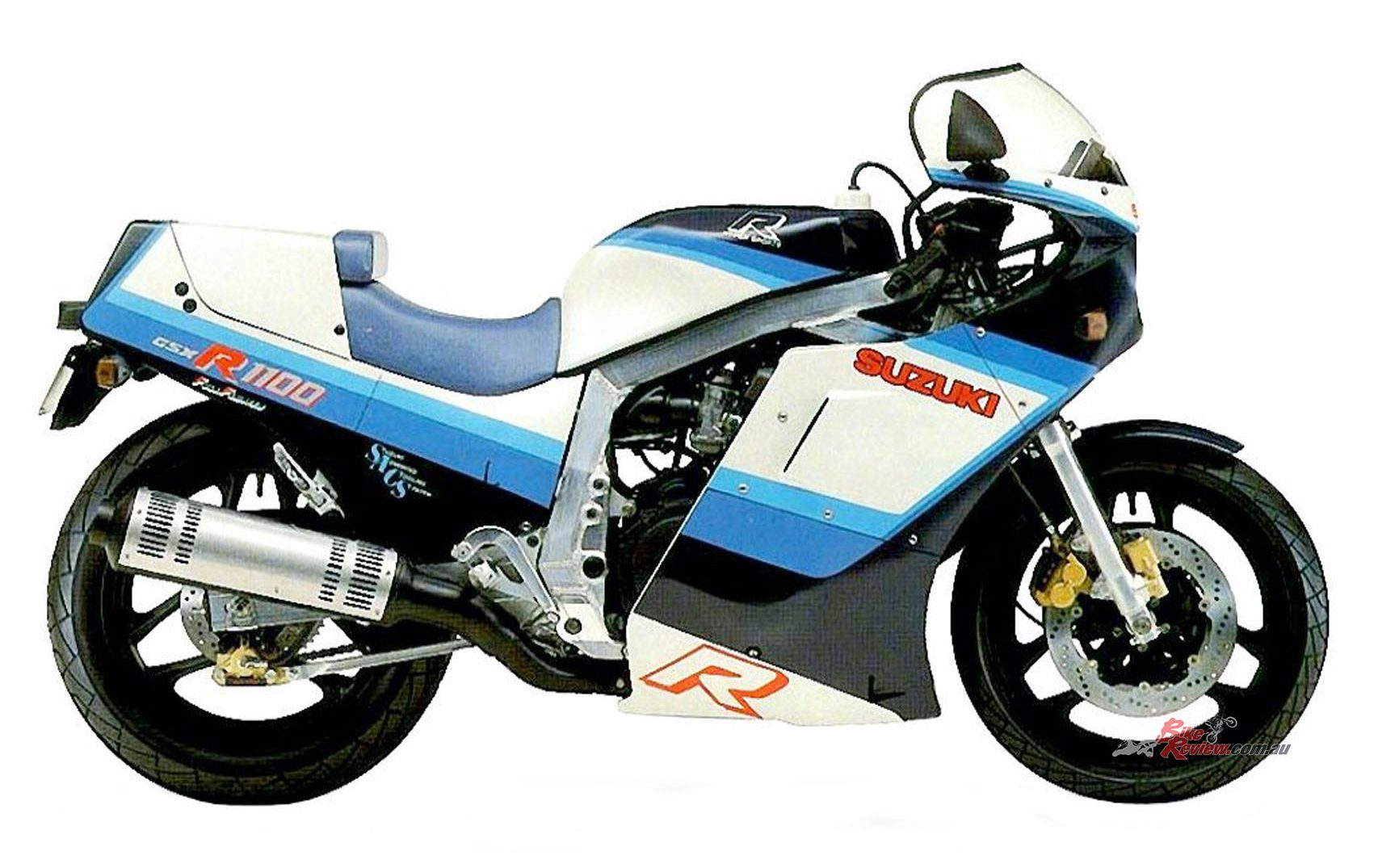 197kg and 125hp, the GSXR1100 was the first true hyperbike. At 2115mm it was a long bike, also very stable.