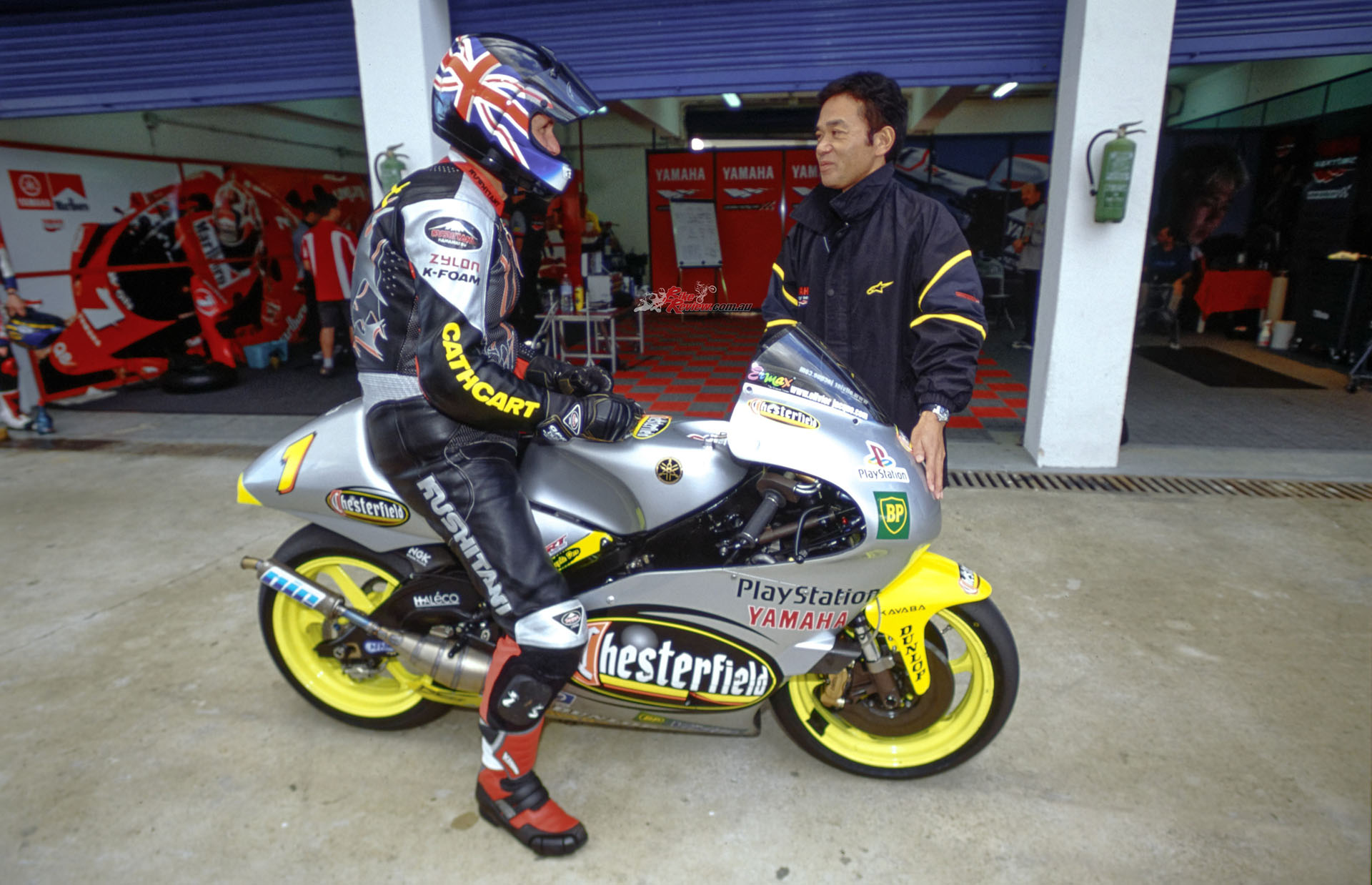 Ichiro Yoda and Alan Cathcart chat at the end of season Y2K world title bike test Alan did.