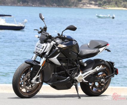 Looking stunning in the sun, the Jet Black-Gold ZERO SR/F has a shredding 190Nm of torque.