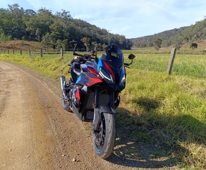 Pom took the M XR on a few dirt roads but only carefully. It was great on the dirt at sensible speeds on smooth stuff.