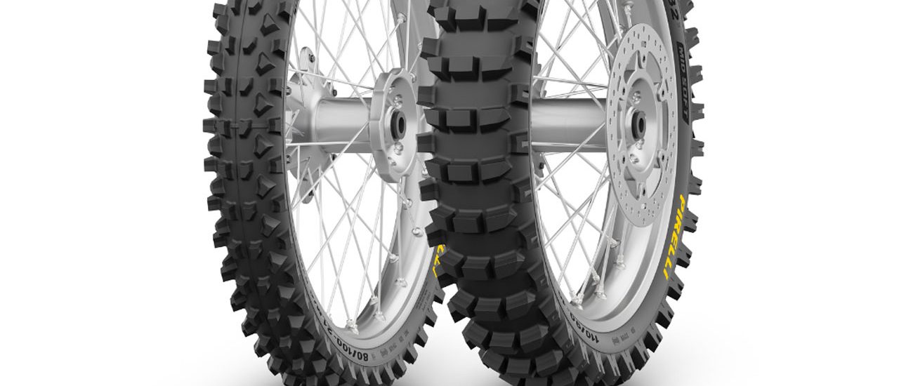 Pirelli SCORPION MX32.