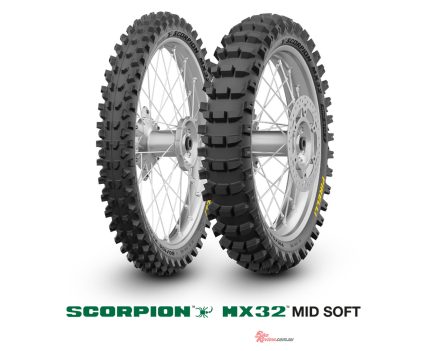 Pirelli SCORPION MX32.