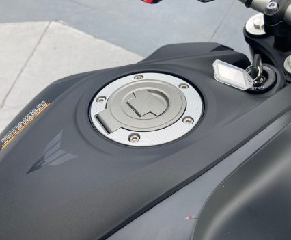 New 14L fuel tank. 2025 Yamaha MT-07LA