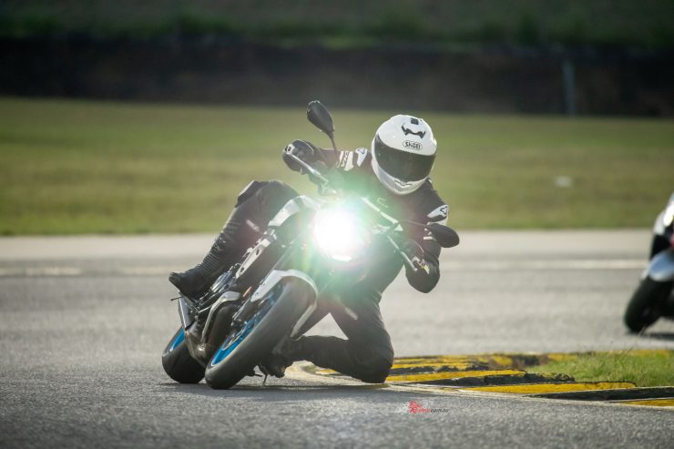 The 2025 Yamaha MT-07HO has a cracker engine, the extra power and torque over the LA version make it that much more exciting up the top-end, but there is very little different in the bottom and mid-ranges.