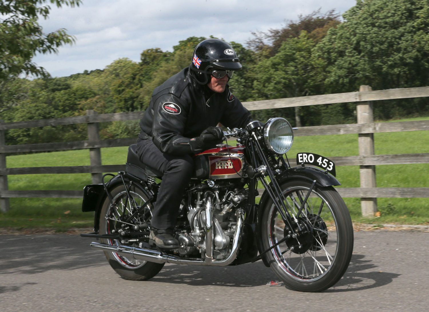 Alan Cathcart on a Vincent-HRD Rapide Series A.