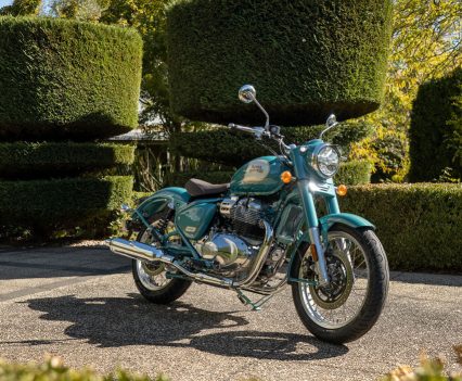 Classic 650 compared to the 350 (left).