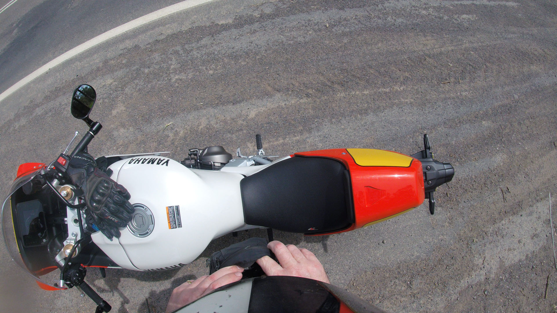 The XSR900GP has a really narrow waistline but a wide tank and handlebars like the old FZR and OWO1 models we loved as young people!