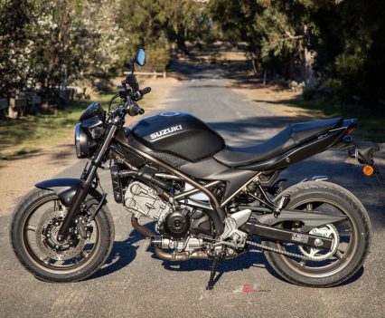 BikeReview-2025-Suzuki-SV650 (13)
