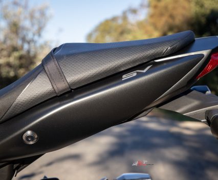 BikeReview-2025-Suzuki-SV650 (14)