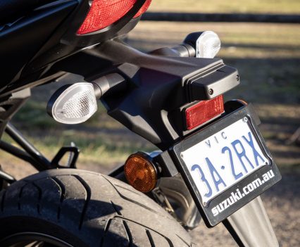 BikeReview-2025-Suzuki-SV650 (21)