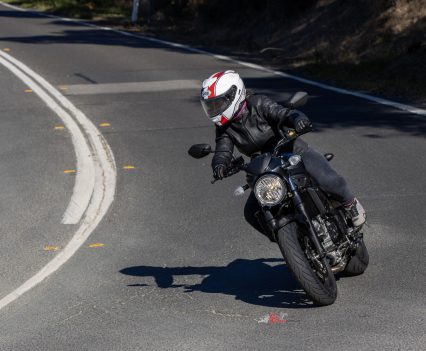 BikeReview-2025-Suzuki-SV650 (31)