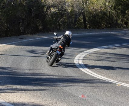 BikeReview-2025-Suzuki-SV650 (34)