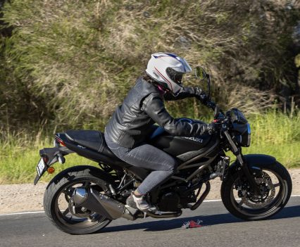 BikeReview-2025-Suzuki-SV650 (37)