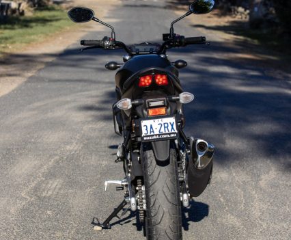 BikeReview-2025-Suzuki-SV650 (44)