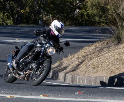 BikeReview-2025-Suzuki-SV650 (7)