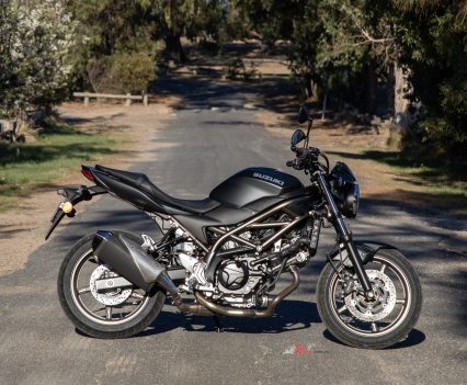 BikeReview-2025-Suzuki-SV650 (8)