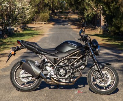 BikeReview-2025-Suzuki-SV650 (9)
