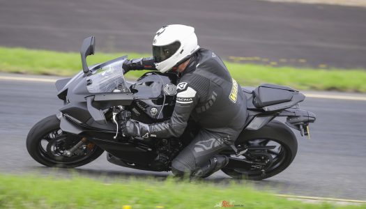 Staff Bikes | 2025 BikeReview Yamaha YZF-R9, Part 1