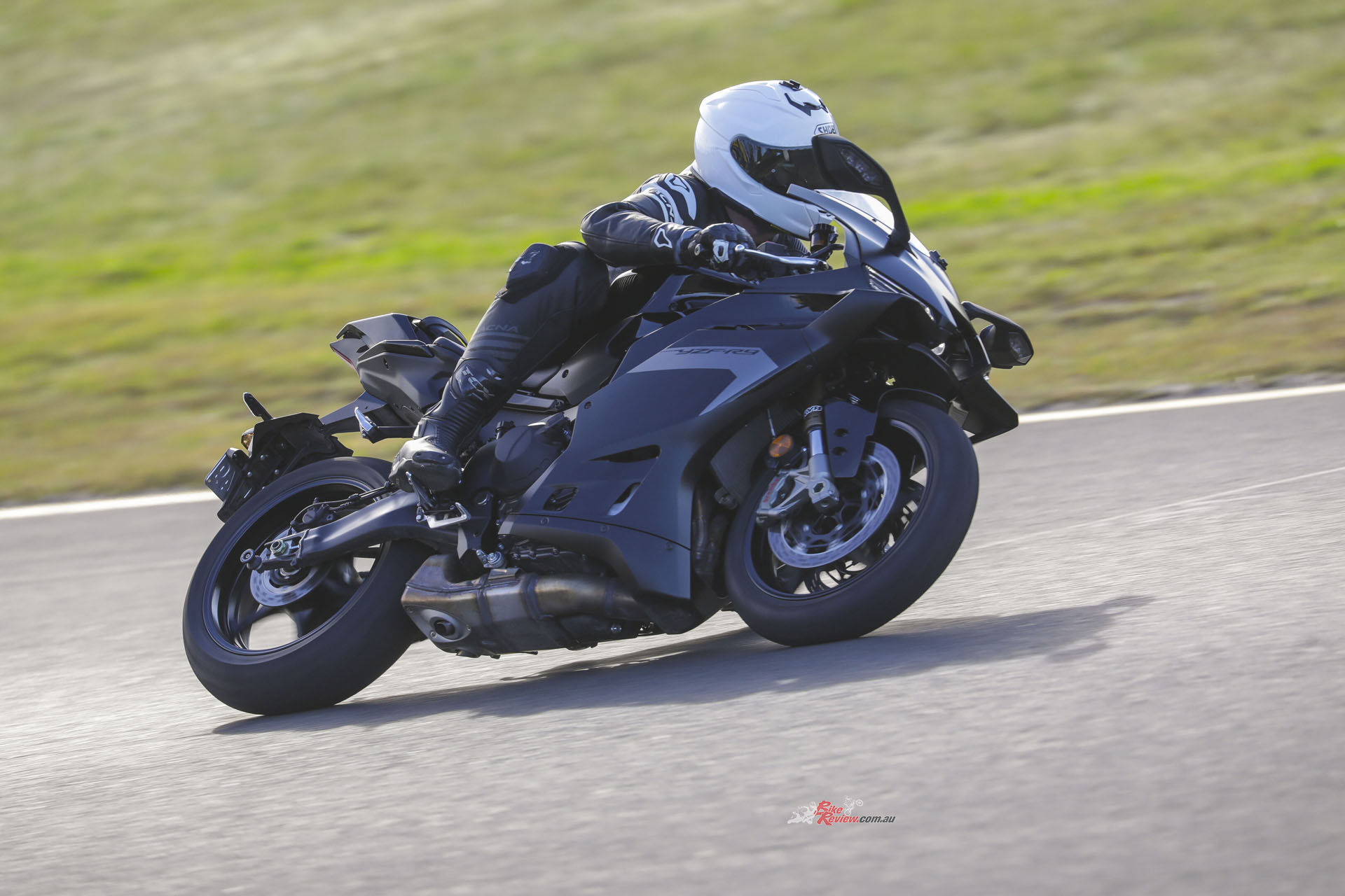 An advanced six-axis Inertial Measurement Unit (IMU) is based on the proven performance of the flagship YZF-R1.