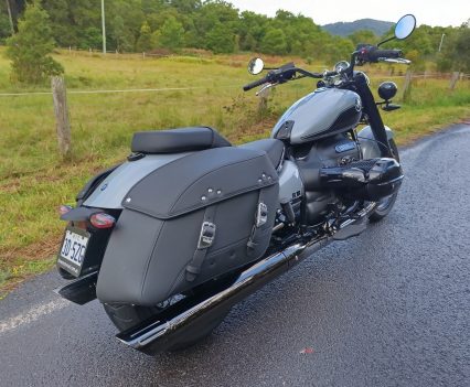 BikeReview-2025-BMW-R 18 Classic Review (24)