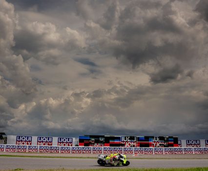 BikeReview-MotoGP-Round 1121a576d5-585d-c445-c3b8-59cdede9c9e2