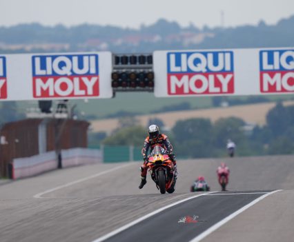 BikeReview-MotoGP-Round 11MotoGP qualifying Round 11 KTM