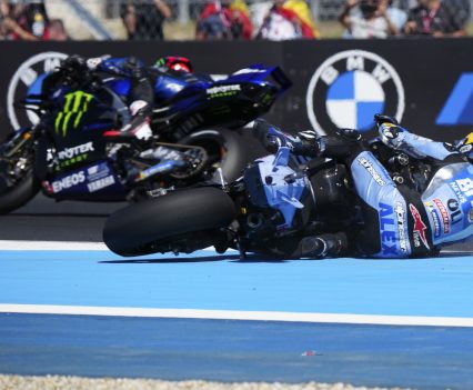 BikeReview-MotoGP Crash